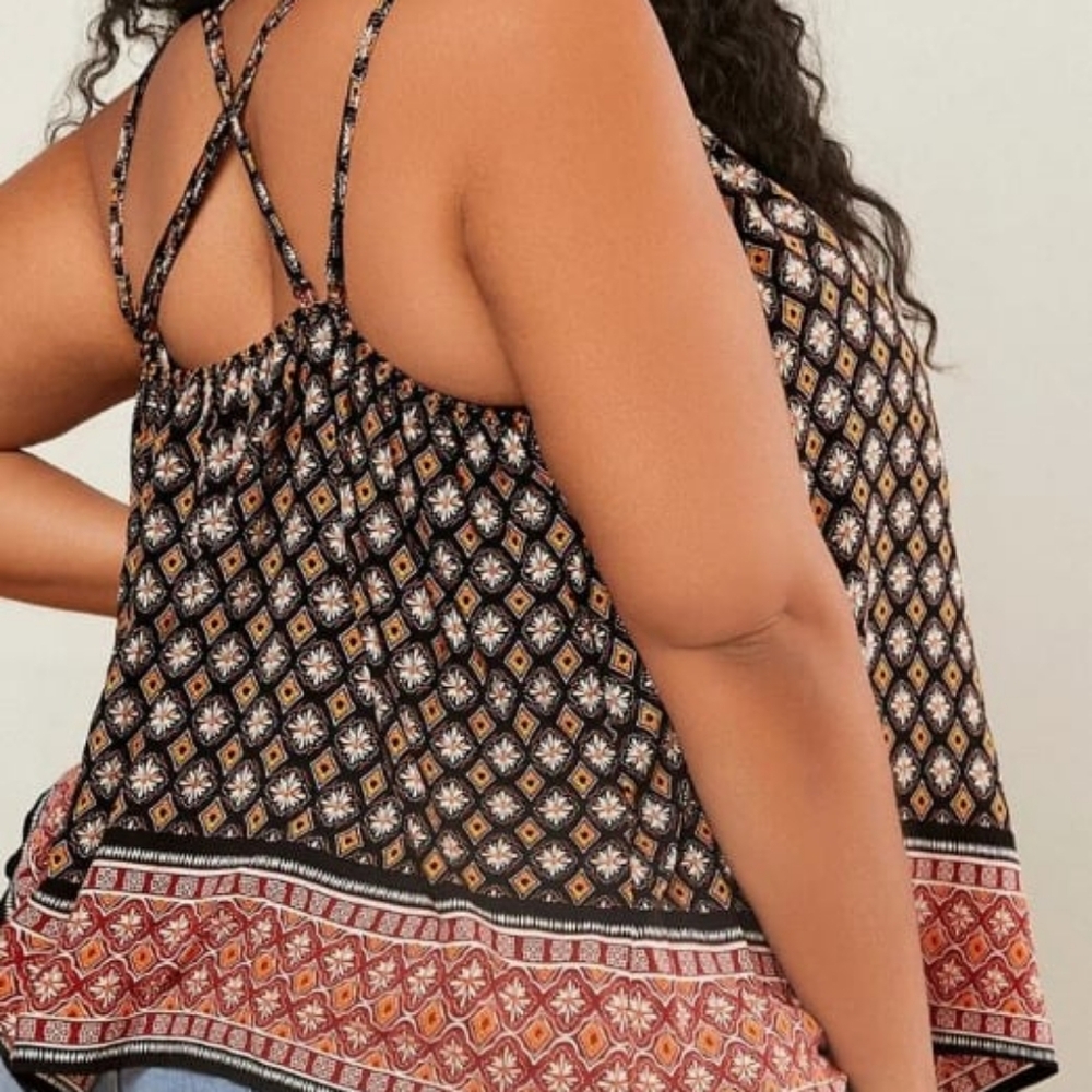 Black and Red Patterned Women's Top - Picture 2 of 4